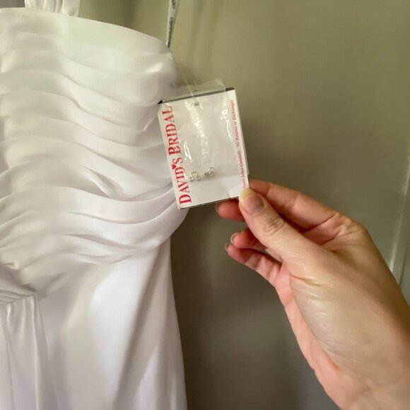 NWT Davids Bridal Halter Chiffon Wedding Dress Size 6 Empire Waist Sweetheart - Picture 9 of 16